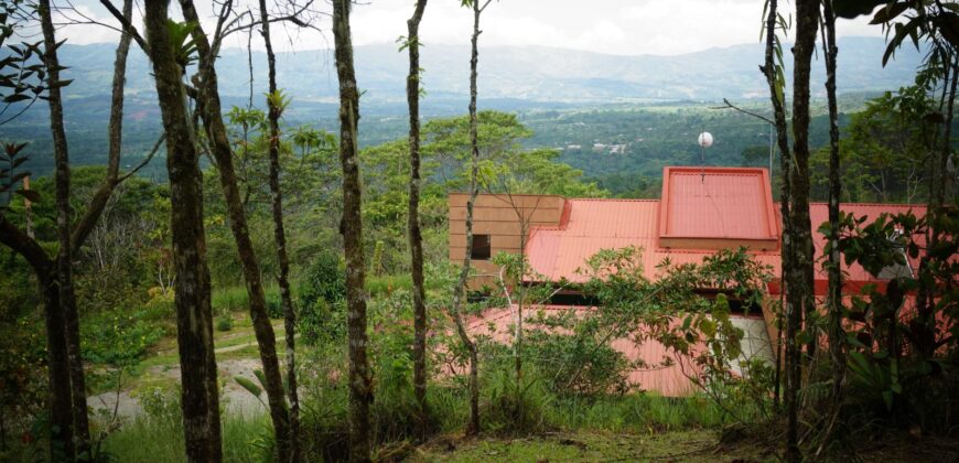 House on a farm with a forest and waterfall in San Pedro