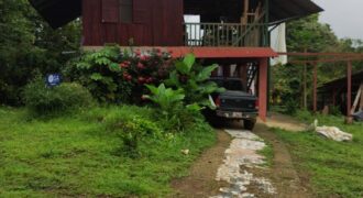 Two story rustic house in Las Tumbas La Ceiba