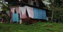 Two story rustic house in Las Tumbas La Ceiba