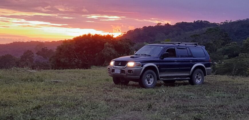 BEAUTIFUL HECTARE WITH A CREEK, STUNNING VIEWS. LAS TUMBAS